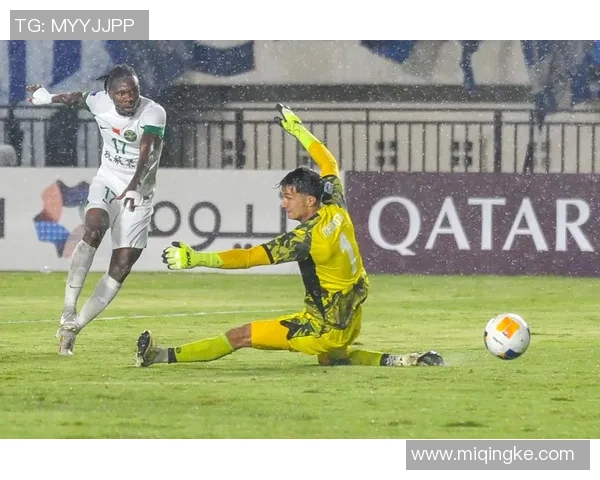 9月18日塞曼巴东对阵万隆足球精彩赛事回顾与分析